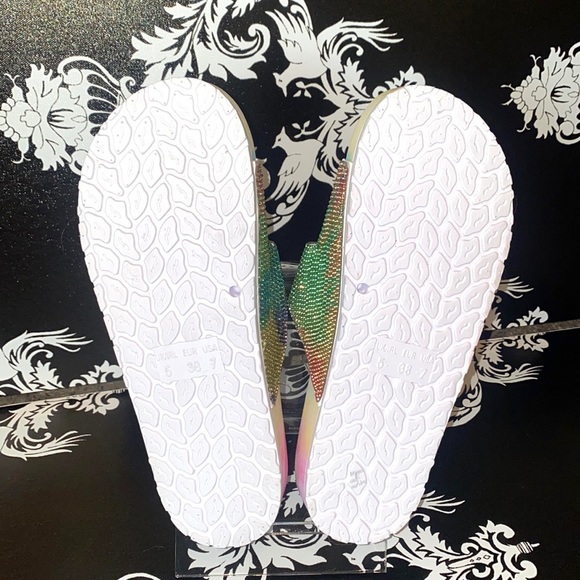๐ BRAND NEW! Super Blingy Tie-Dye Crystal Sandals - Picture 10 of 11